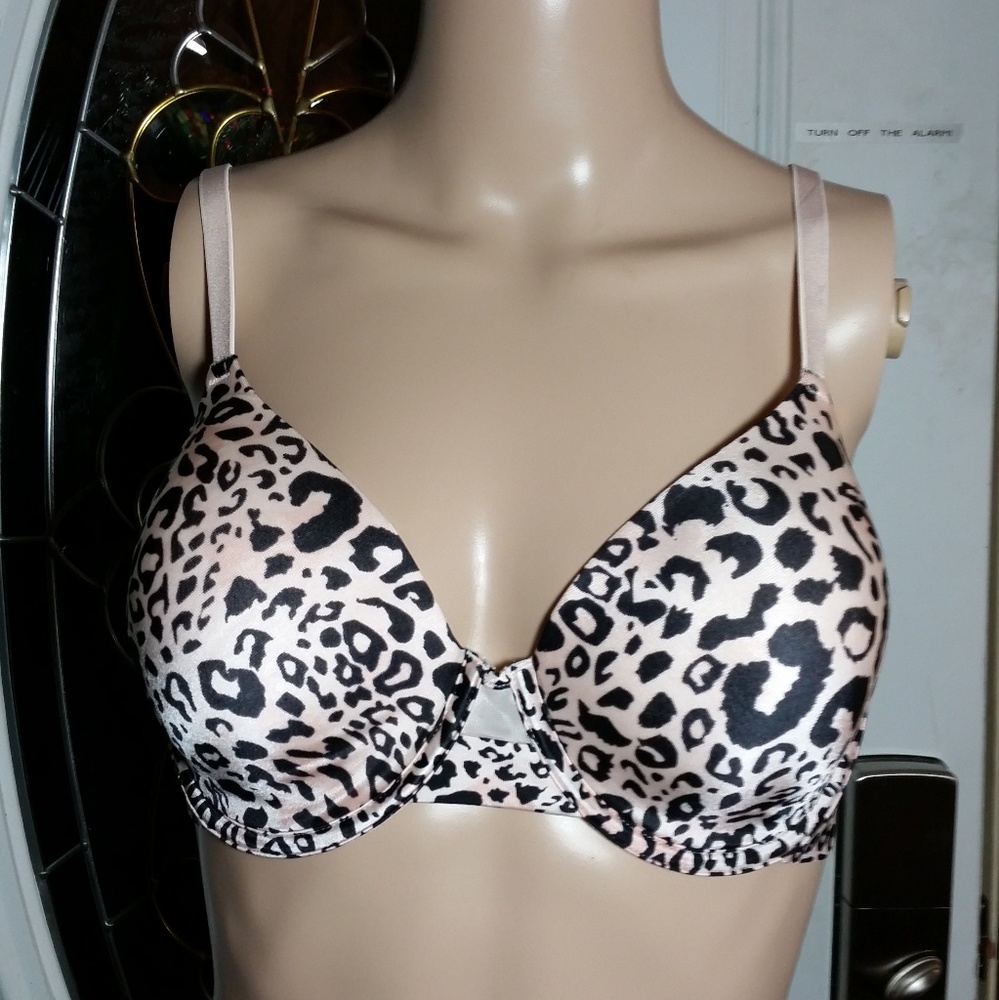 EUC Maidenform Med/Lg Underwire Leopard Print Bra